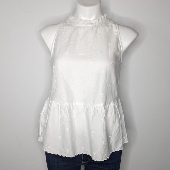 ✨3/$15 NWT Loft White Ruffle Sleeveless Cotton Tank Blouse XSP - Picture 1 of 8